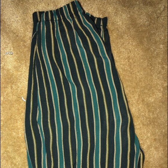 Brandy Melville Frankie pants - Picture 3 of 3